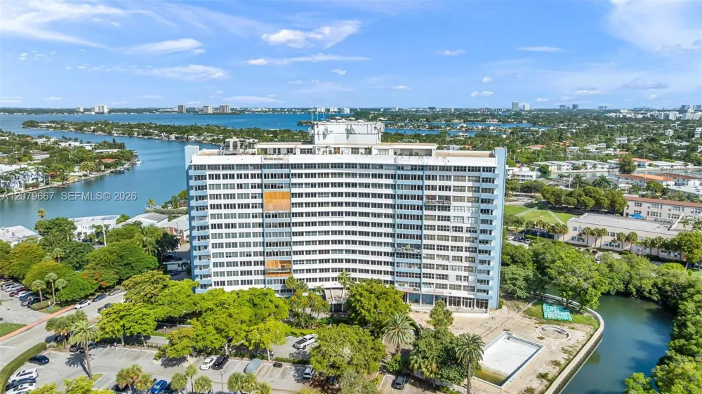 7441 Wayne #15I Miami Beach, FL 33141