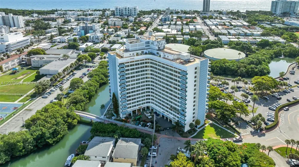 7441 Wayne #15I Miami Beach, FL 33141