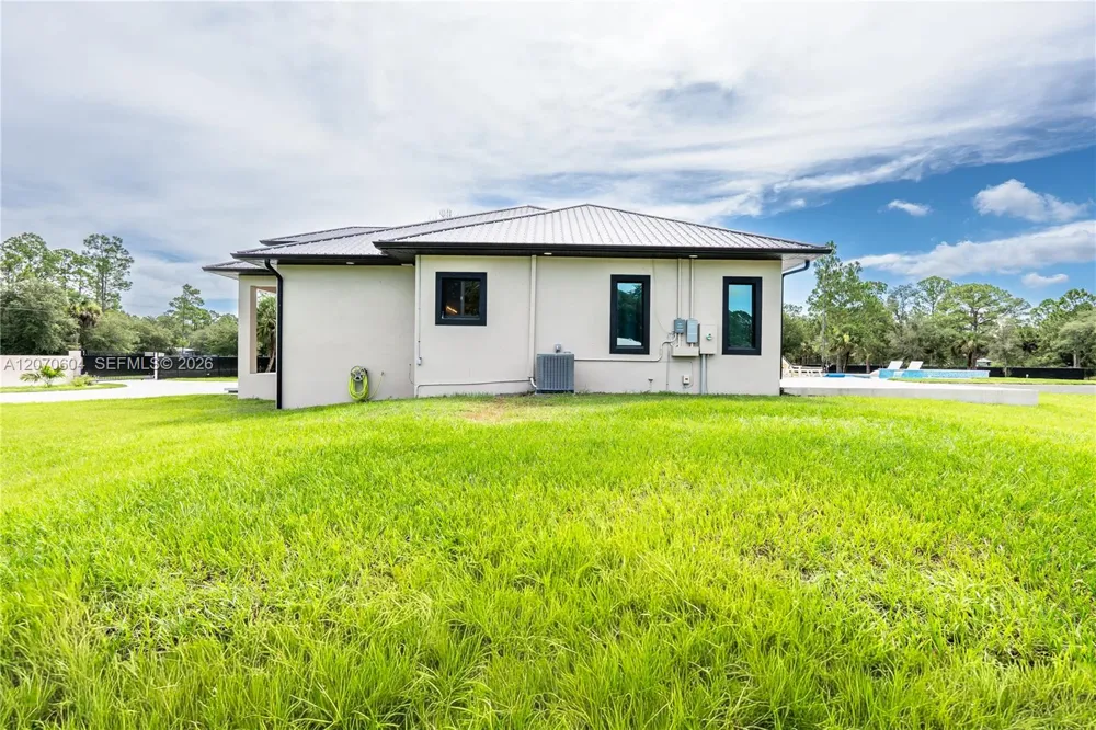 300 Montura Ave Clewiston, FL 33440