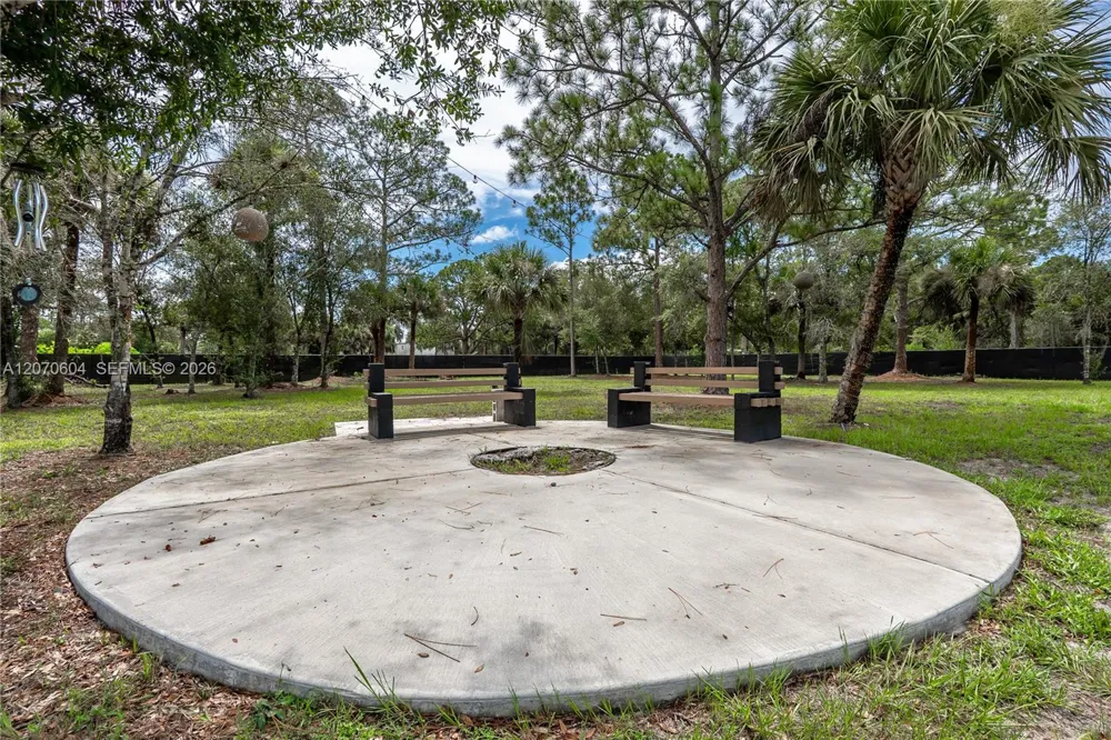 300 Montura Ave Clewiston, FL 33440