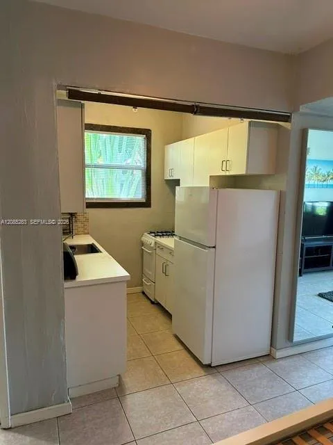 1525 Meridian Ave #101 Miami Beach, FL 33139
