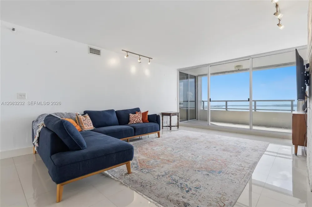 1541 Brickell Ave #B3403 Miami, FL 33129