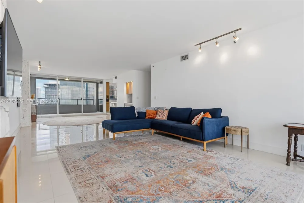 1541 Brickell Ave #B3403 Miami, FL 33129