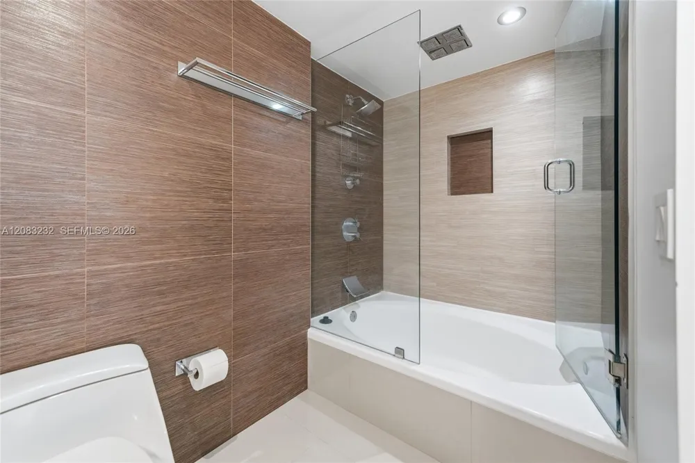1541 Brickell Ave #B3403 Miami, FL 33129