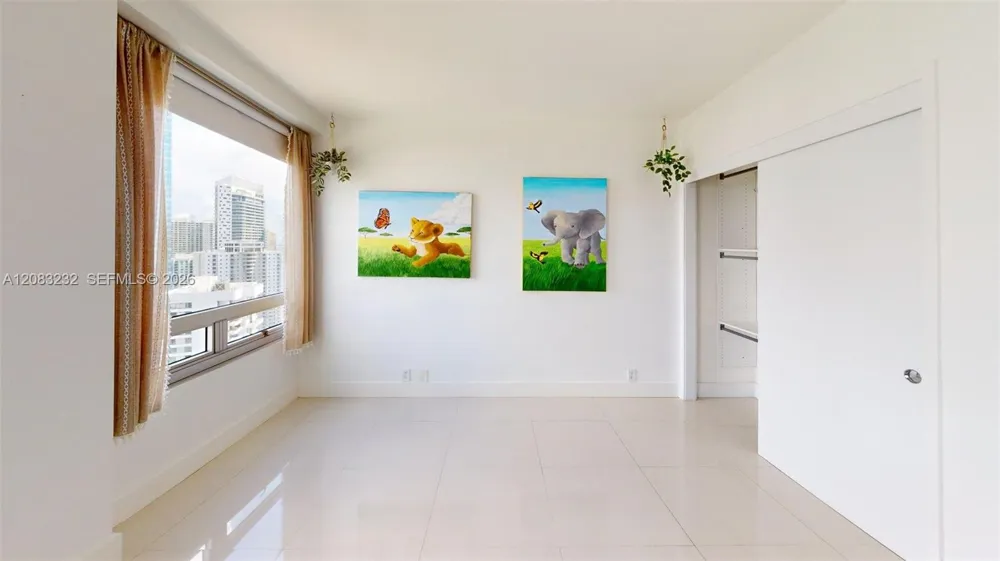 1541 Brickell Ave #B3403 Miami, FL 33129