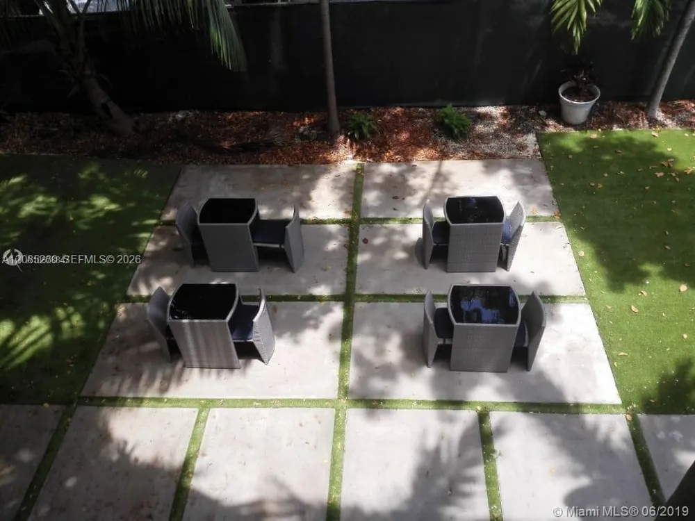 245 NE 33rd St #103 Miami, FL 33137