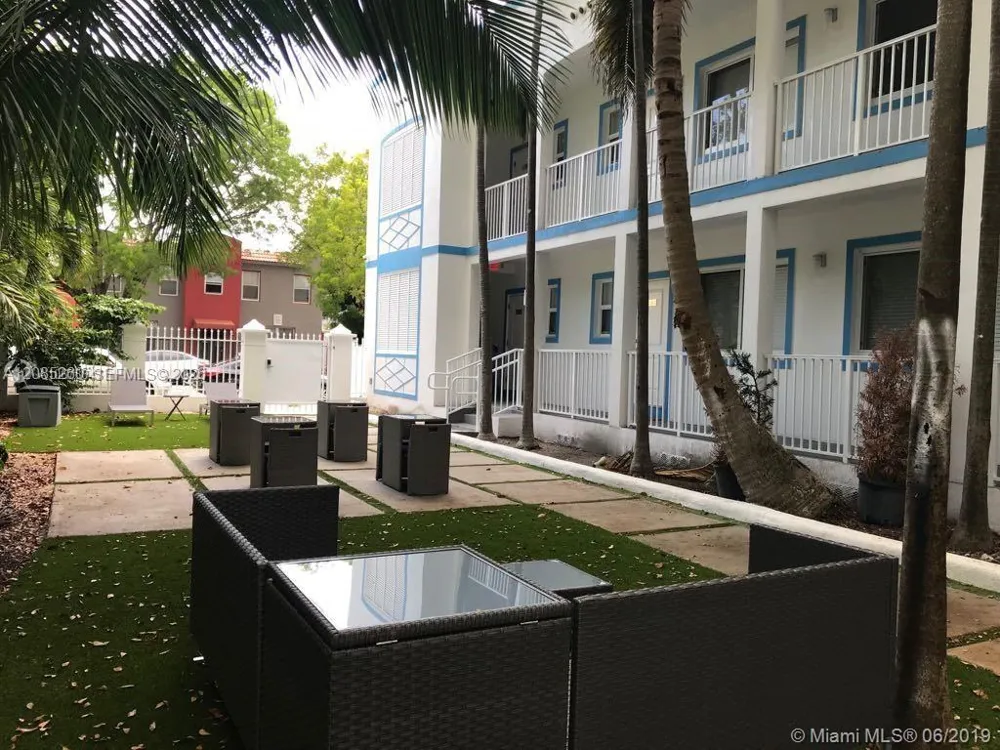 245 NE 33rd St #103 Miami, FL 33137