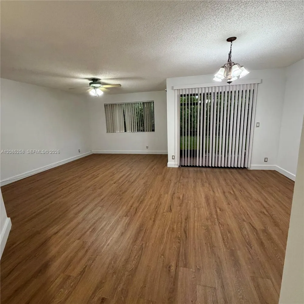 1712 NW 81st Way #1712 Plantation, FL 33322