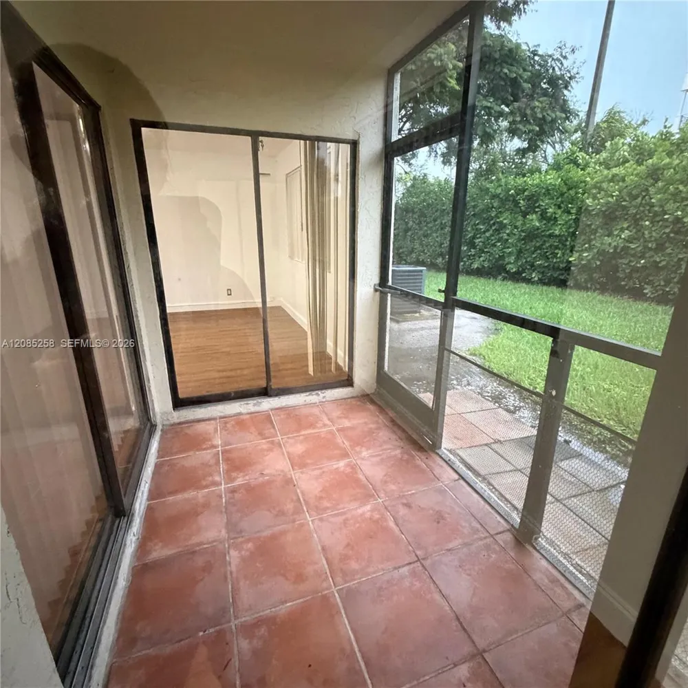 1712 NW 81st Way #1712 Plantation, FL 33322