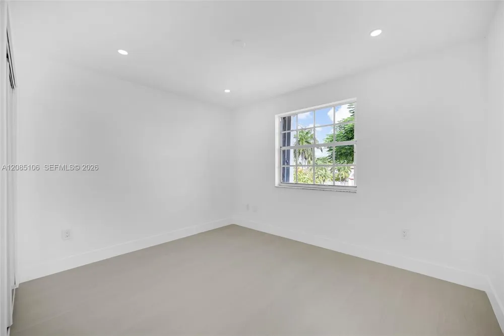 13078 NW 10th St Miami, FL 33182
