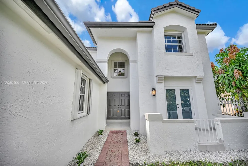 13078 NW 10th St Miami, FL 33182