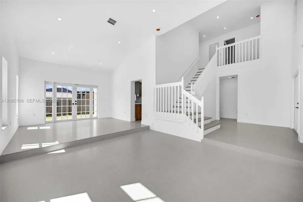 13078 NW 10th St Miami, FL 33182