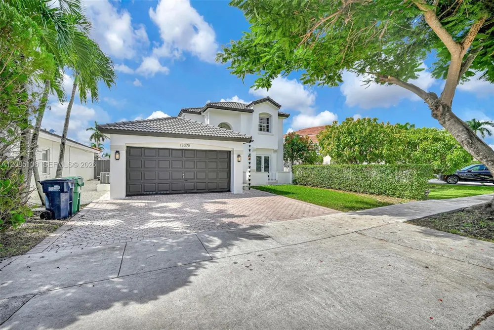13078 NW 10th St Miami, FL 33182