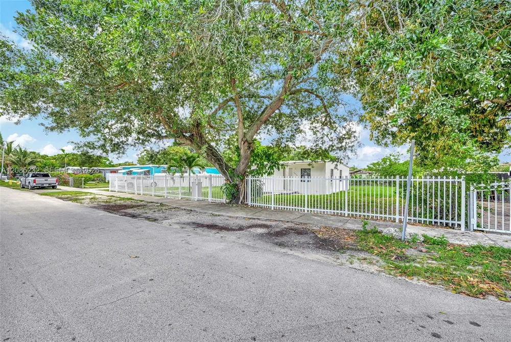 16410 NW 22nd Ct Miami Gardens, FL 33054