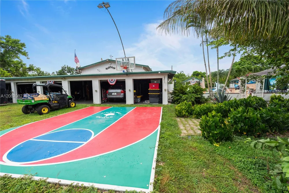 20740 SW 248th St Homestead, FL 33031