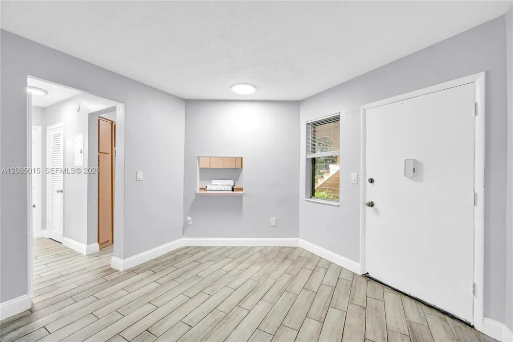 1631 NE Miami Gardens Dr #133 Miami, FL 33179