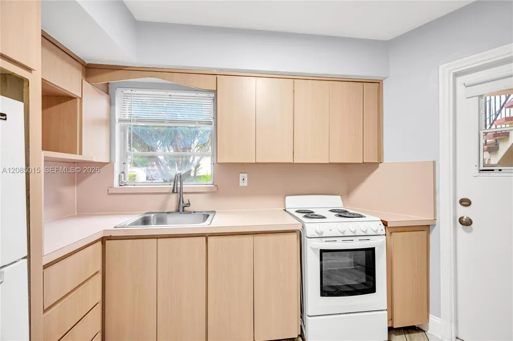 1631 NE Miami Gardens Dr #133 Miami, FL 33179