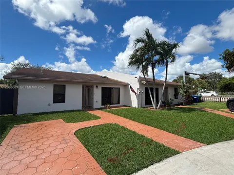 2428 SW 109th Ct