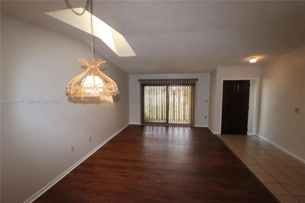 2428 SW 109th Ct Miami, FL 33165