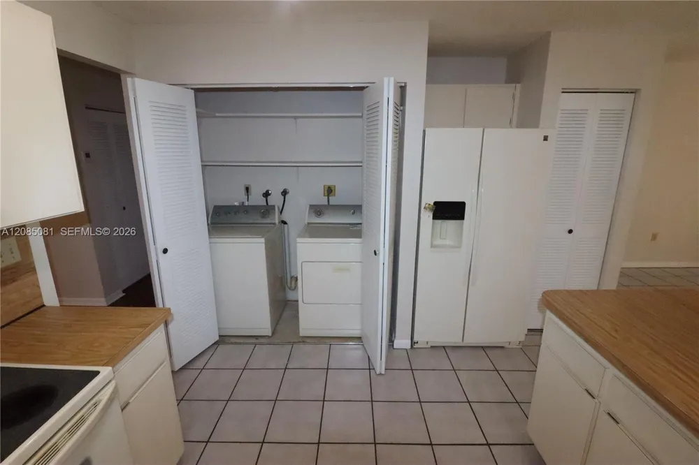 2428 SW 109th Ct Miami, FL 33165