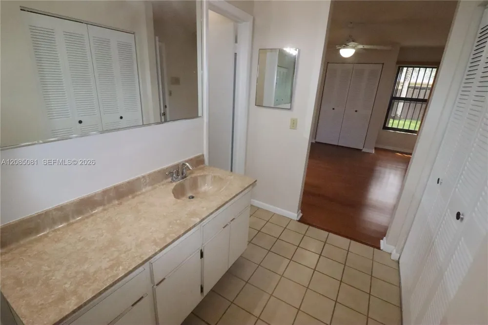 2428 SW 109th Ct Miami, FL 33165