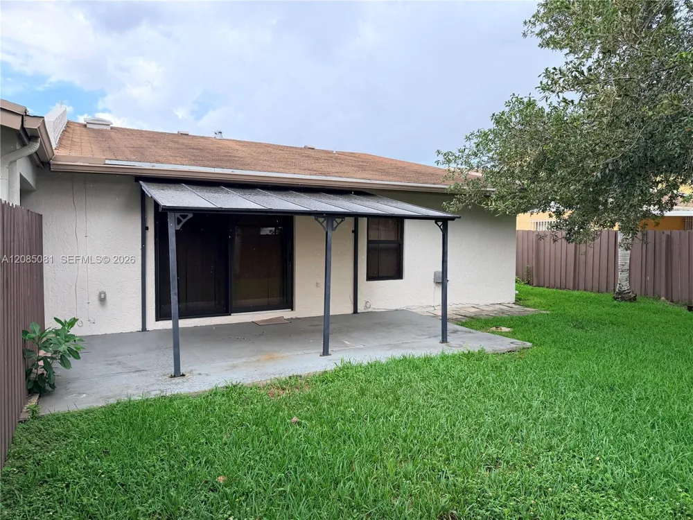 2428 SW 109th Ct Miami, FL 33165