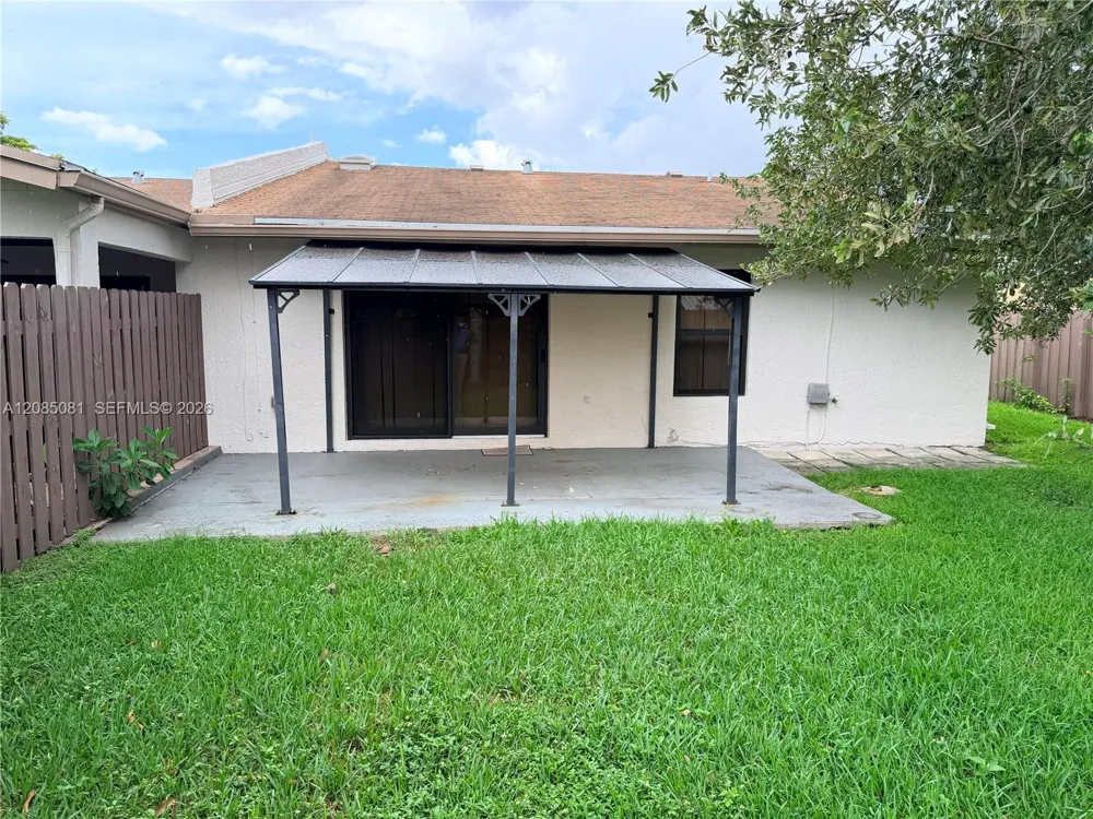 2428 SW 109th Ct Miami, FL 33165