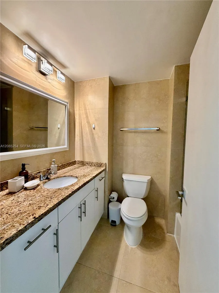 185 SE 14th Ter #904 Miami, FL 33131