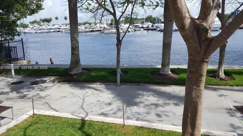 1861 NW S River Dr #804 Miami, FL 33125