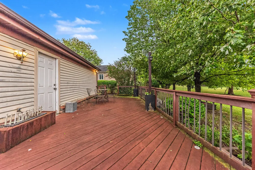 42021 Banbury Court Northville, MI 48168