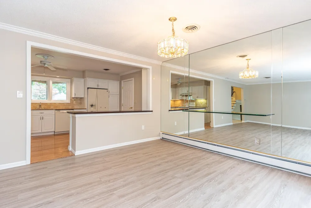 42021 Banbury Court Northville, MI 48168