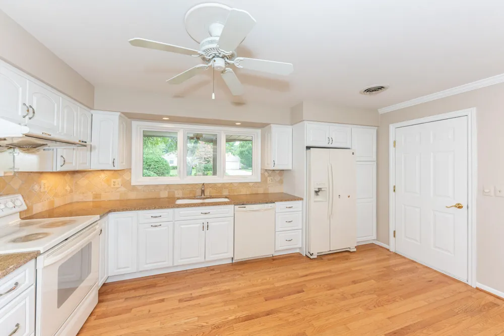 42021 Banbury Court Northville, MI 48168