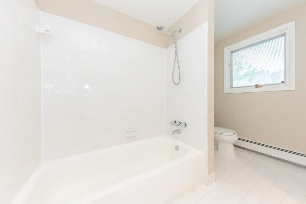 42021 Banbury Court Northville, MI 48168