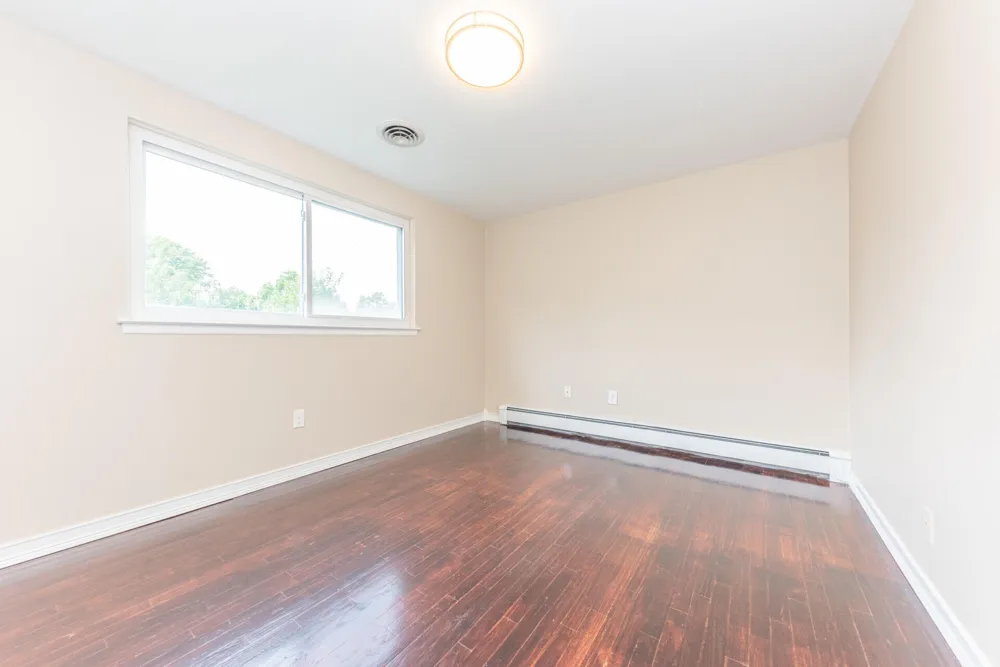 42021 Banbury Court Northville, MI 48168
