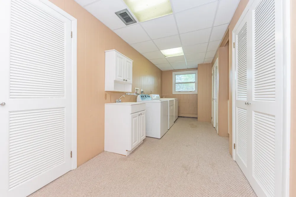 42021 Banbury Court Northville, MI 48168