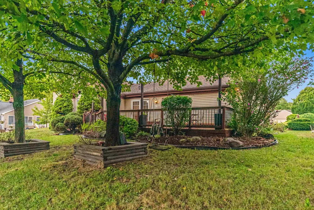 42021 Banbury Court Northville, MI 48168