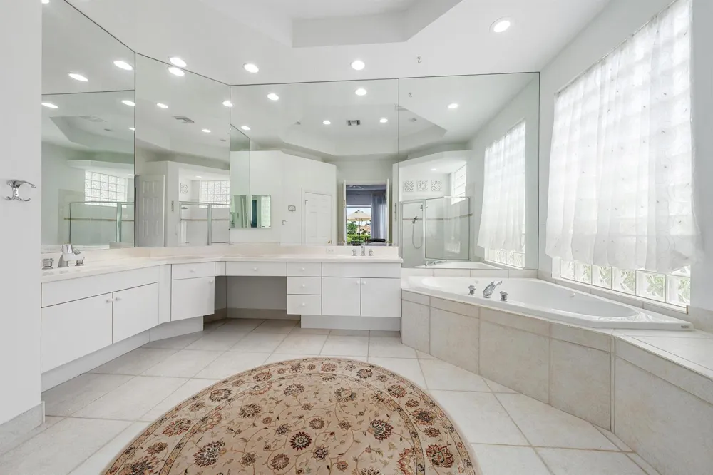 9054 Lakes Boulevard West Palm Beach, FL 33412