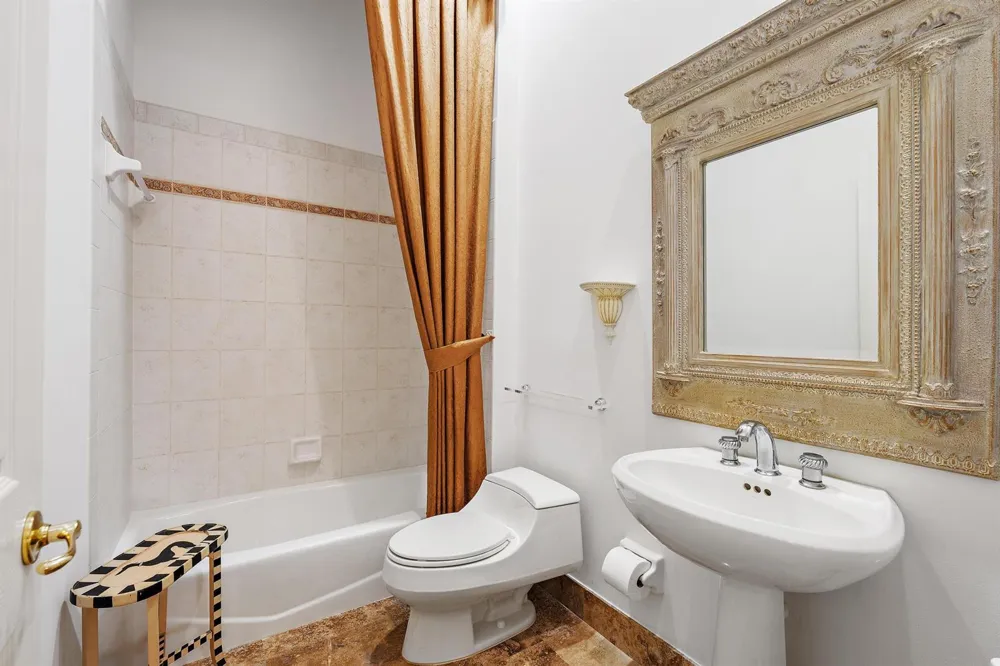 9054 Lakes Boulevard West Palm Beach, FL 33412