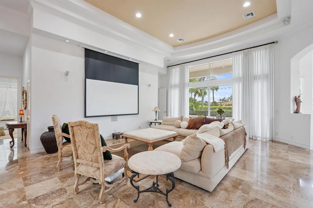 9054 Lakes Boulevard West Palm Beach, FL 33412