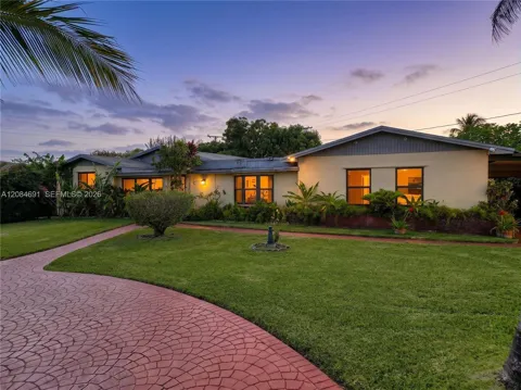 10900 SW 177th Ter