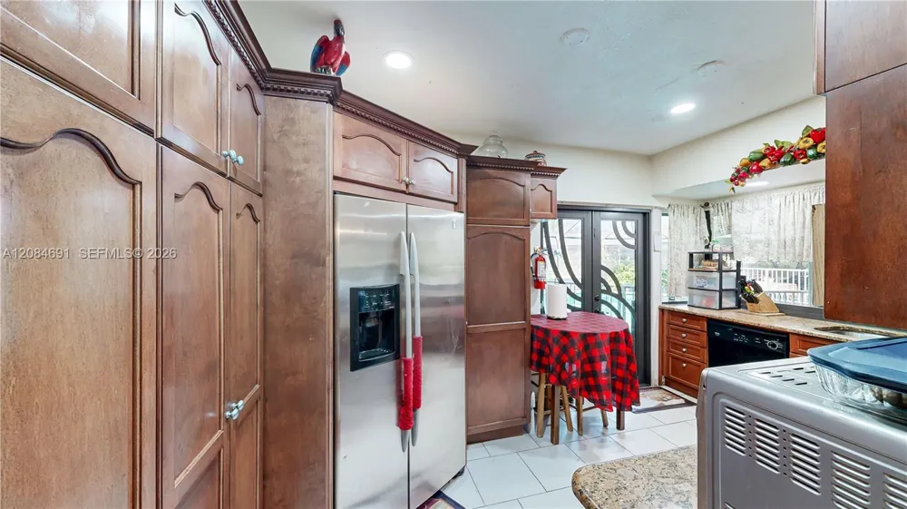 10900 SW 177th Ter Miami, FL 33157