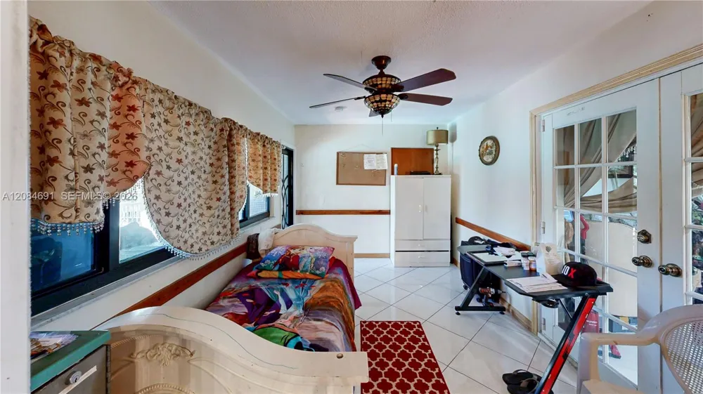 10900 SW 177th Ter Miami, FL 33157