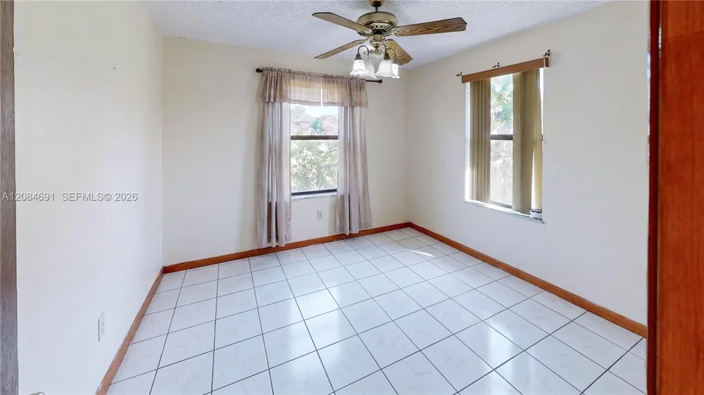 10900 SW 177th Ter Miami, FL 33157