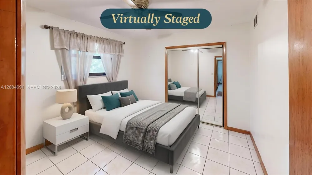 10900 SW 177th Ter Miami, FL 33157