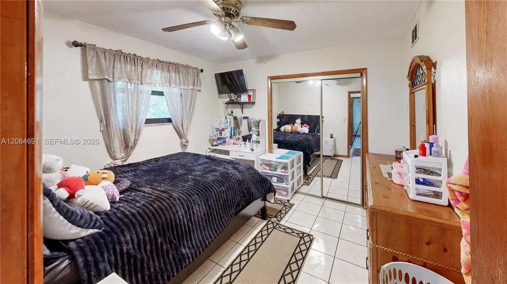 10900 SW 177th Ter Miami, FL 33157