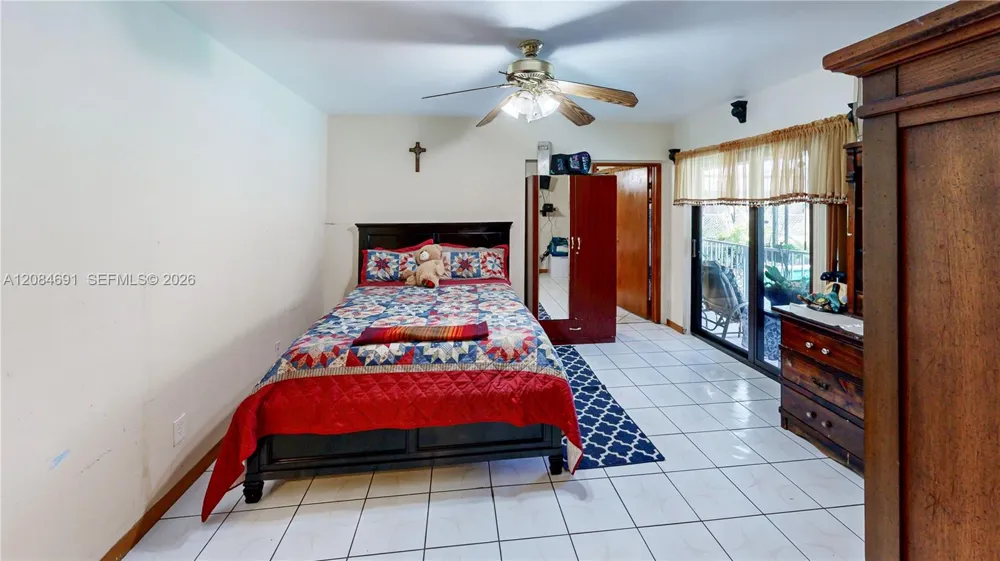 10900 SW 177th Ter Miami, FL 33157