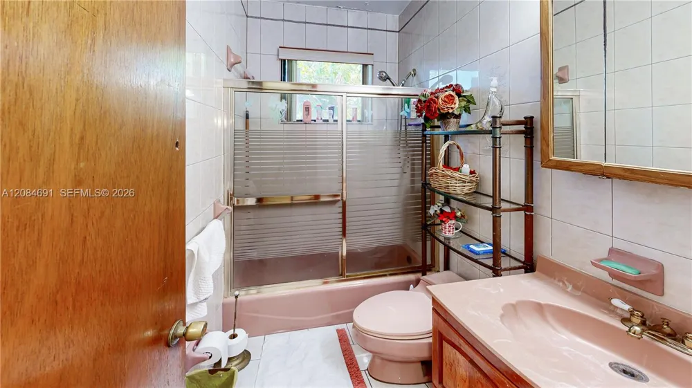 10900 SW 177th Ter Miami, FL 33157