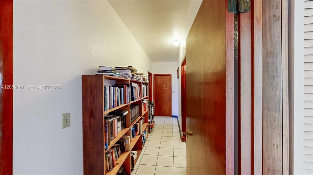 10900 SW 177th Ter Miami, FL 33157