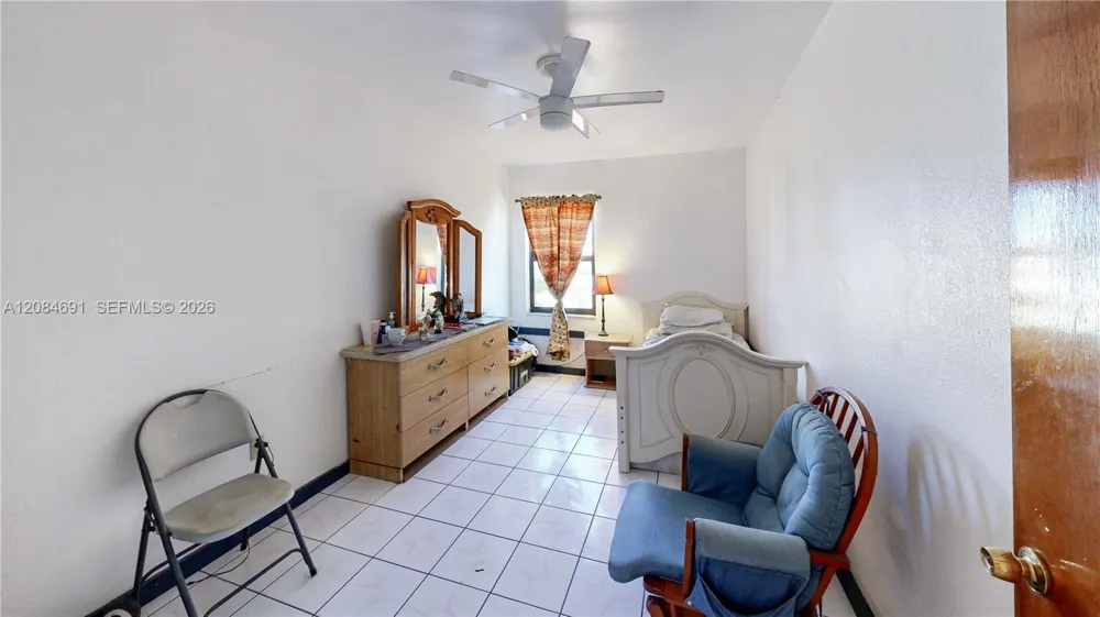 10900 SW 177th Ter Miami, FL 33157