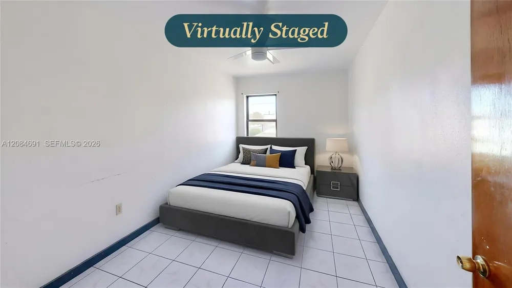 10900 SW 177th Ter Miami, FL 33157